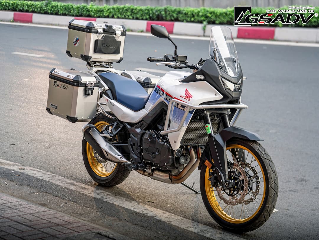 Honda Translap 750/ Yamaha Tenere 700