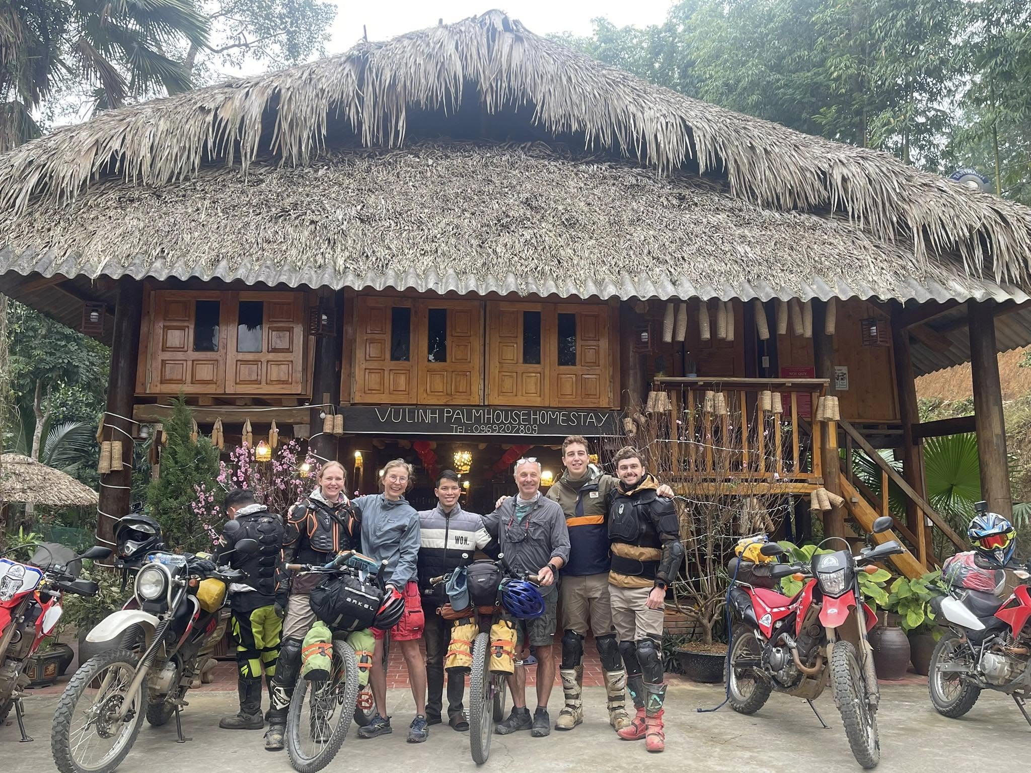 Ha Noi → Ho Thac Ba